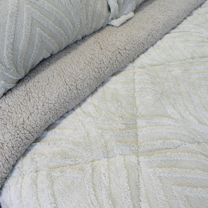 Cubrecama Jacquard Deluxe con Sherpa  - COMPRA MÍNIMA 6 UNIDADES 1.5 Y 5 UNIDADES 2.0 PLAZAS, 2.5 PLAZAS Y 3.0 PLAZAS