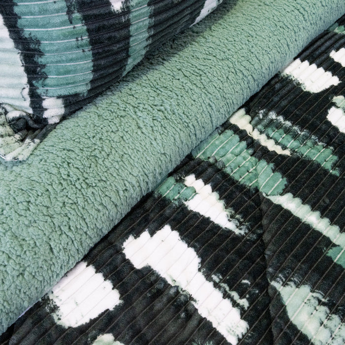 Cubrecama Cotelón Estampado Deluxe con Sherpa  - COMPRA MÍNIMA 6 UNIDADES 1.5 Y 5 UNIDADES 2.0 PLAZAS, 2.5 PLAZAS Y 3.0 PLAZAS