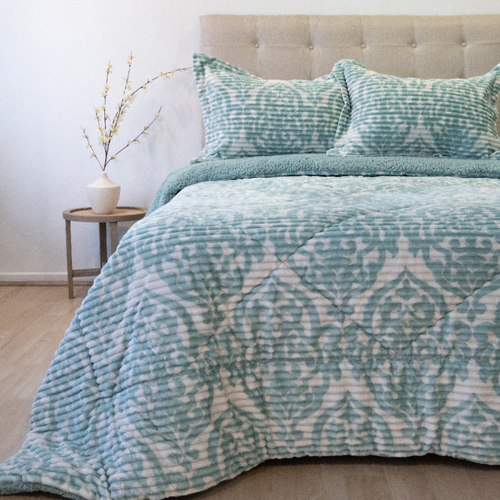 Cubrecama Cotelón Estampado Deluxe con Sherpa  - COMPRA MÍNIMA 6 UNIDADES 1.5 Y 5 UNIDADES 2.0 PLAZAS, 2.5 PLAZAS Y 3.0 PLAZAS