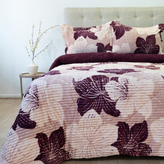 Cubrecama Cotelón Estampado Deluxe con Sherpa  - COMPRA MÍNIMA 6 UNIDADES 1.5 Y 5 UNIDADES 2.0 PLAZAS, 2.5 PLAZAS Y 3.0 PLAZAS