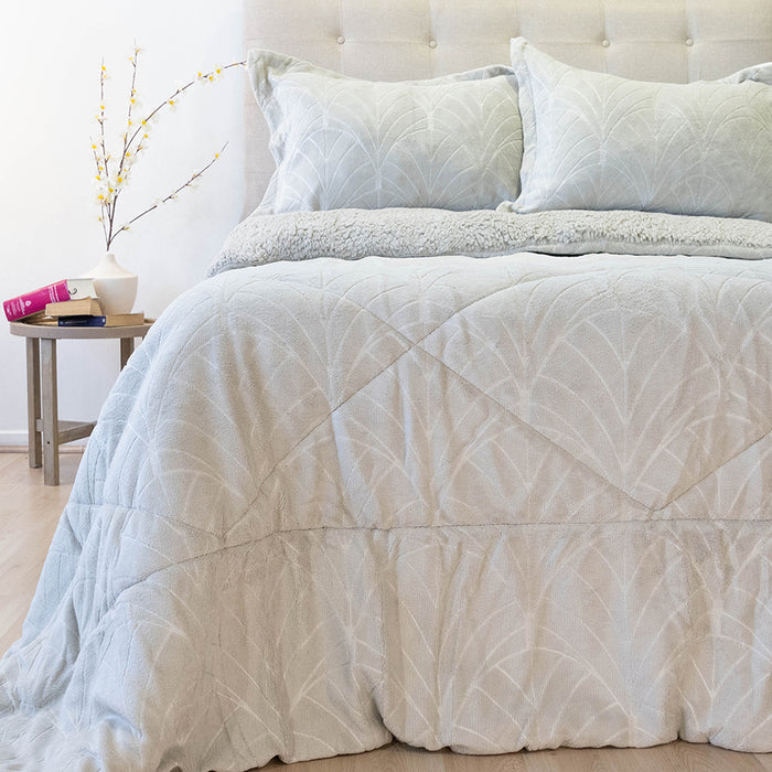 Cubrecama Outboss Deluxe con Sherpa  - COMPRA MÍNIMA 6 UNIDADES 1.5 Y 5 UNIDADES 2.0 PLAZAS, 2.5 PLAZAS Y 3.0 PLAZAS