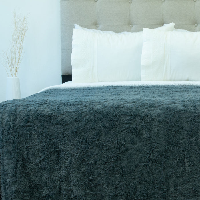 Frazadas Doral Plush Deluxe con Sherpa Colores surtidos