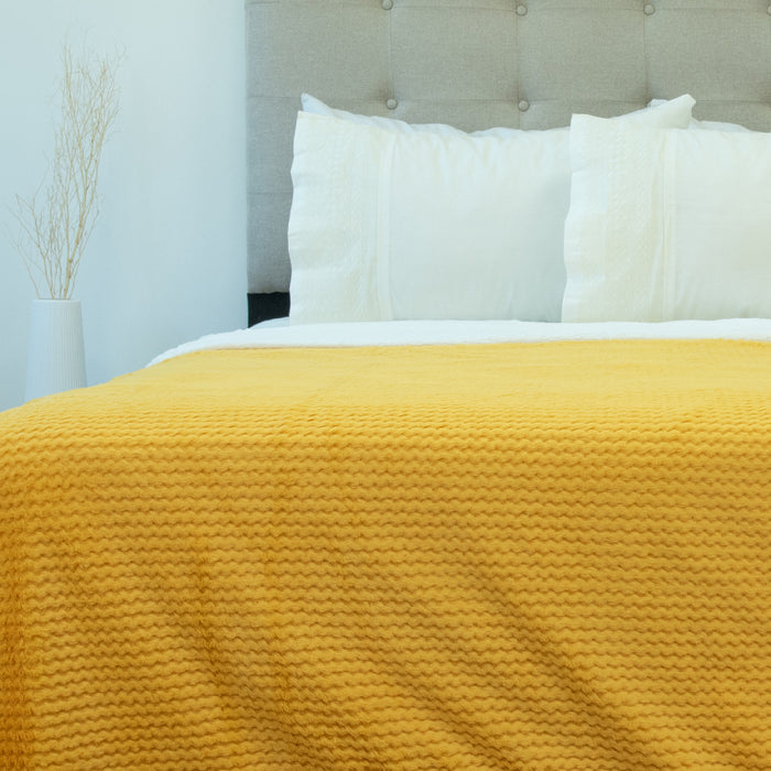 Frazadas Doral Plush Deluxe con Sherpa Colores surtidos
