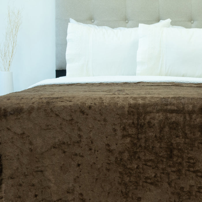Frazadas Doral Plush Deluxe con Sherpa Colores surtidos