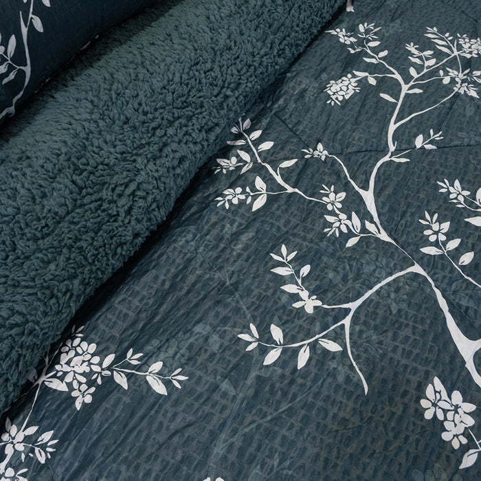 Plumón Estampado Outboss Deluxe con Sherpa Colección Nebula  - COMPRA MÍNIMA 6 UNIDADES en 1.5 Y 2.0 PLAZAS - COMPRA MÍNIMA 5 UNIDADES en 2.5 Y 3.5 PLAZAS